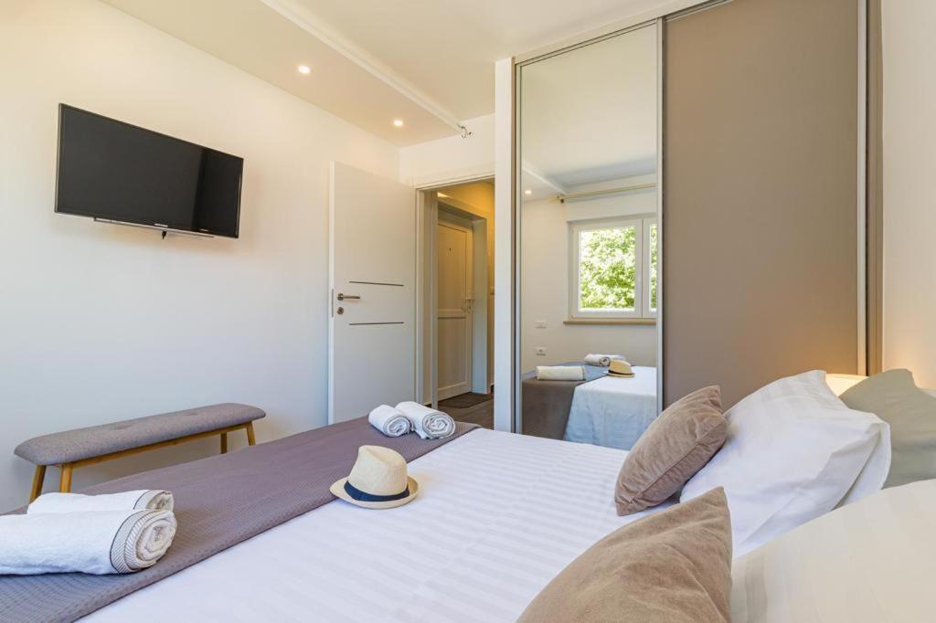 N&G New Apartment Stoja Beach Pula Exterior foto