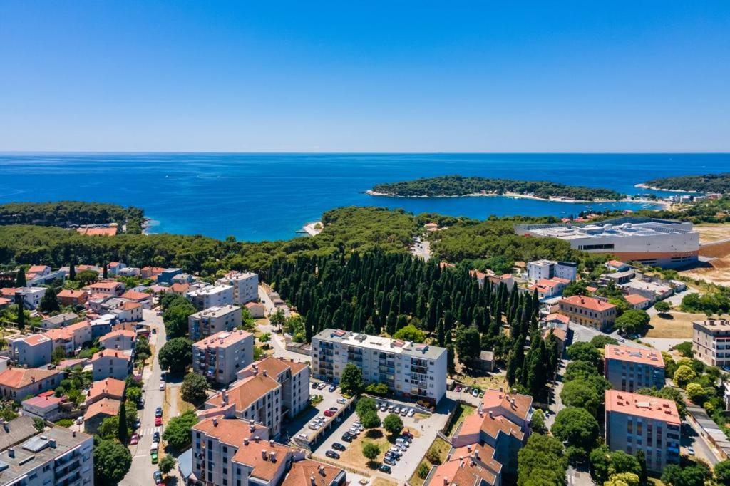 N&G New Apartment Stoja Beach Pula Exterior foto